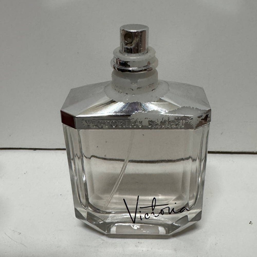 Victoria’s Secret Victoria Eau De Parfum 3.4 OZ